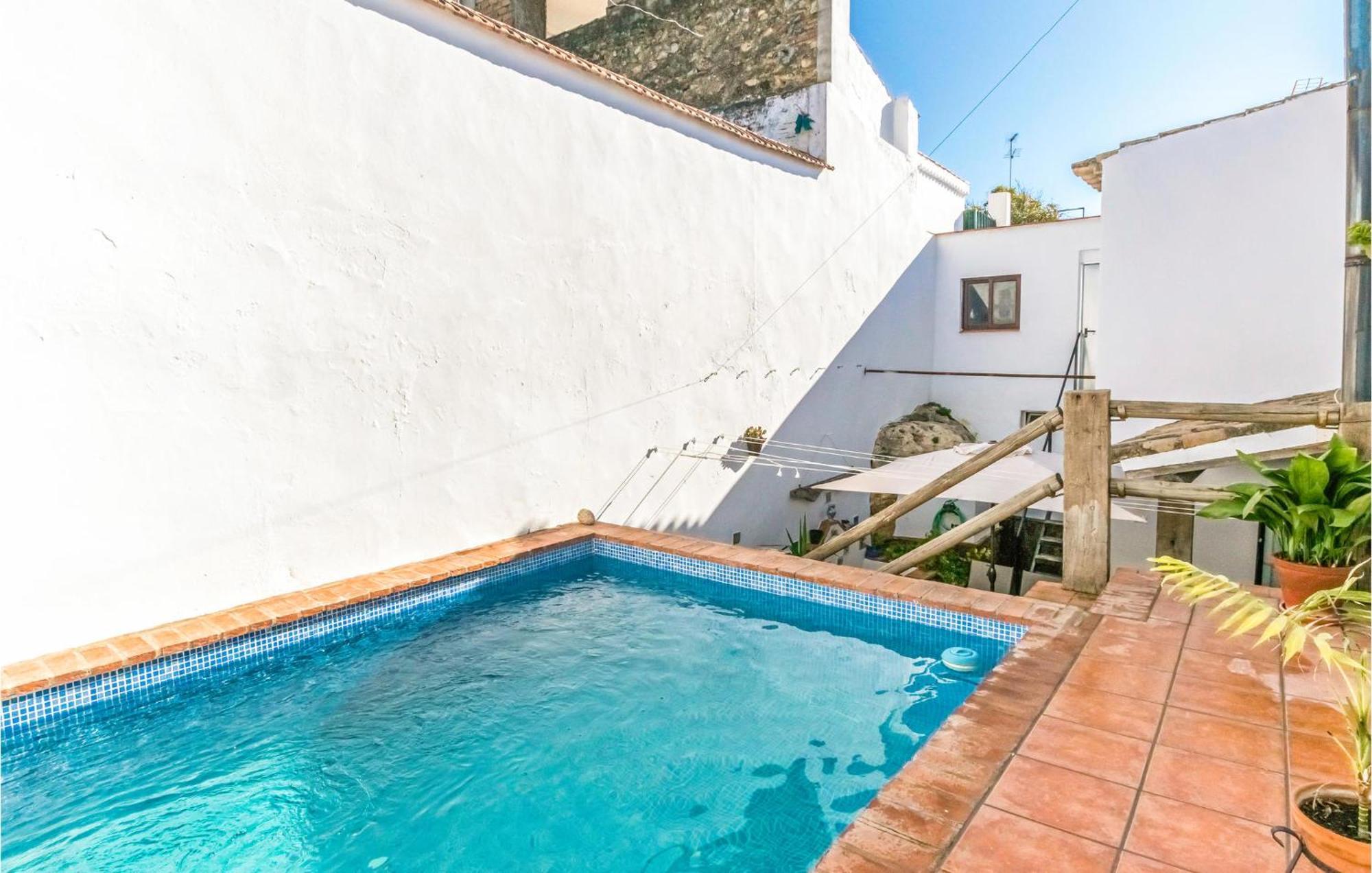 Pet Friendly Home In Hornachuelos With Kitchen Exterior photo